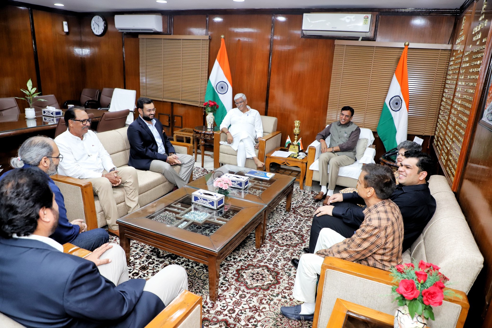 511197767_1295018208653108_3176669963769339438_n